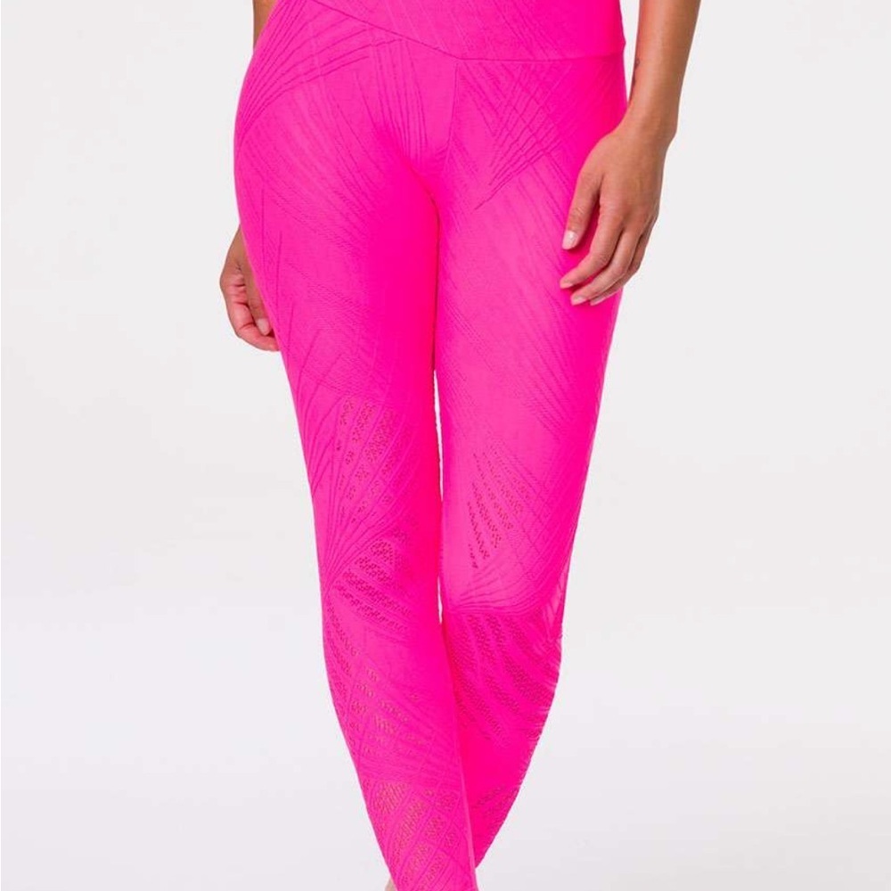 NWT Onzie Neon Pink Women's Leggings